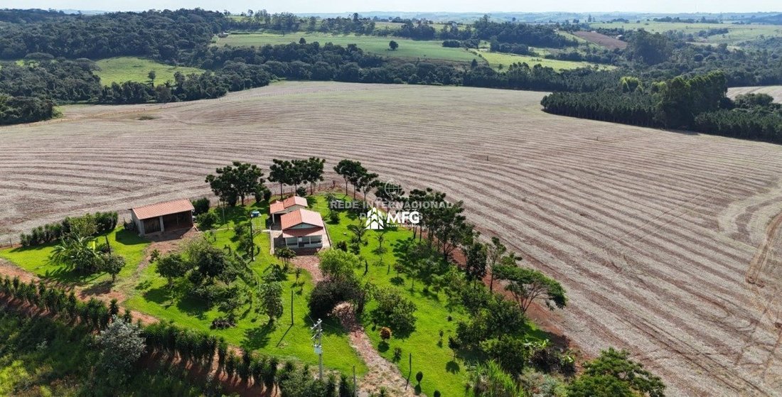 Farm Ranch in Ronco, State of Paraná, Brazil 1 - 19033015
