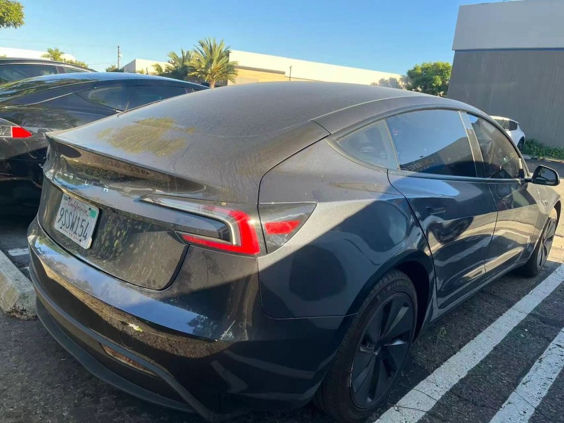 Sedan in Costa Mesa, CA, United States 2 - 19032902