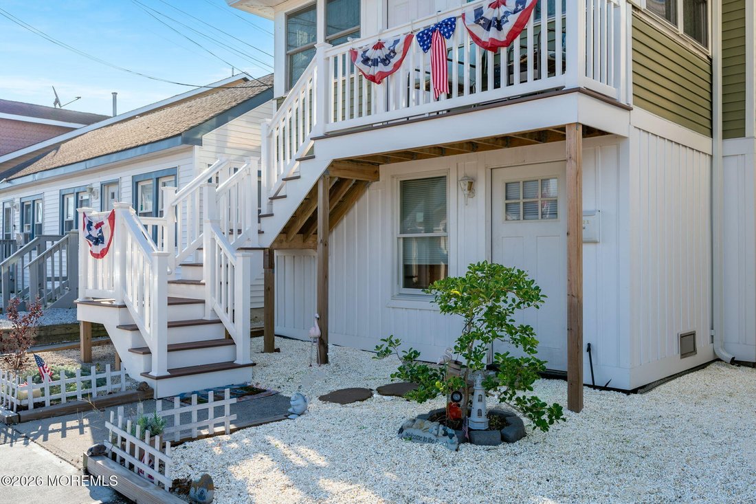 House in Seaside Park, New Jersey, United States 2 - 19030581