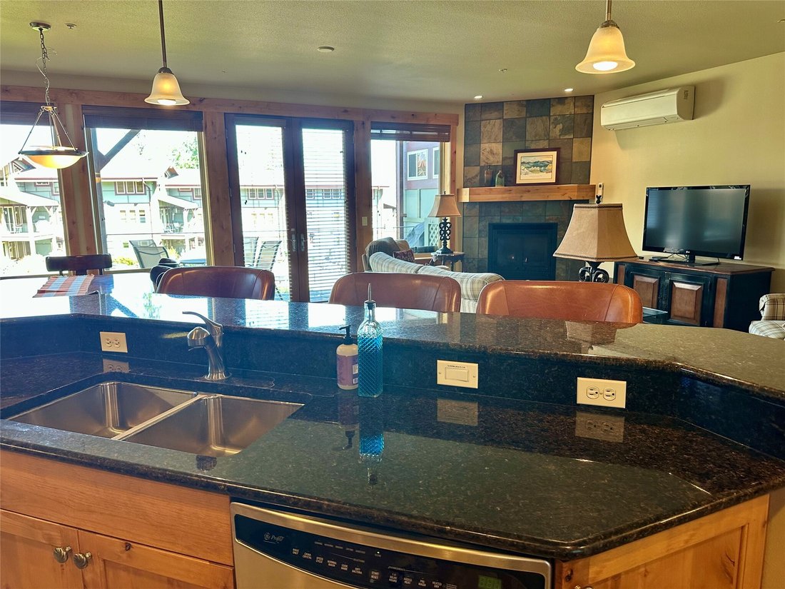 Condo in Rollins, Montana, United States 1 - 19028143
