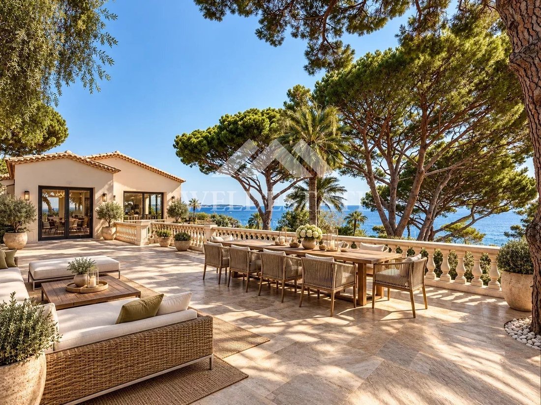 Villa in Cannes, Provence-Alpes-Côte d'Azur, France 1 - 16286113