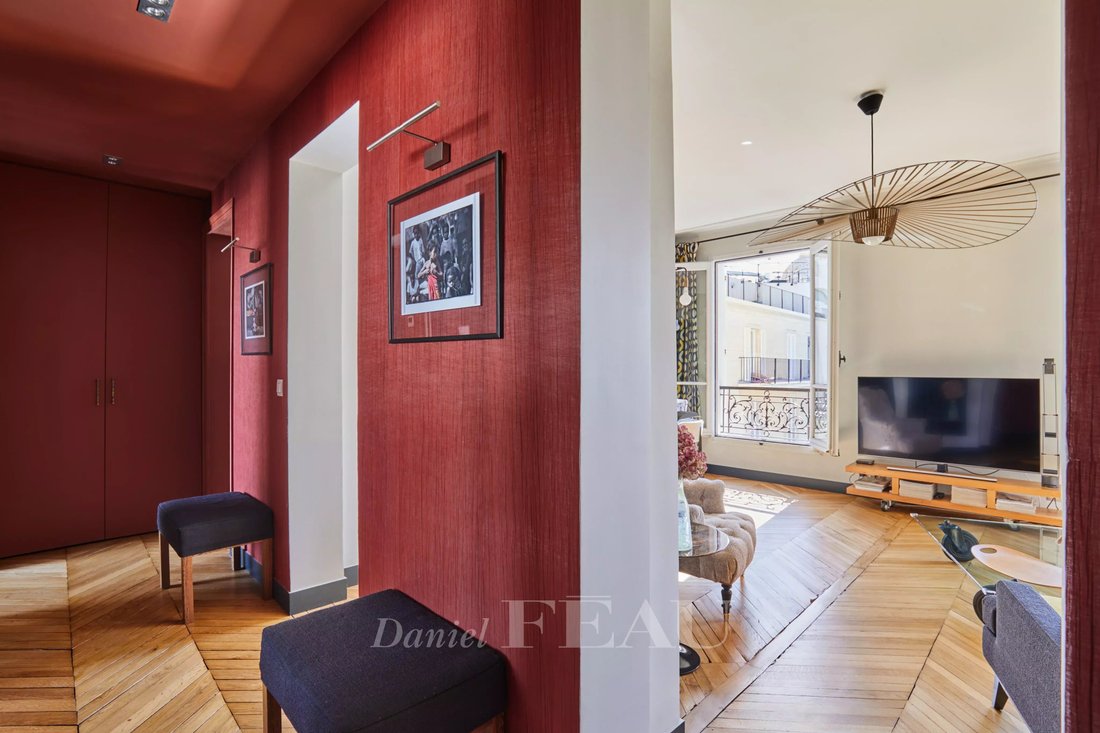 Apartment in Gros Caillou, Paris 7e Arrondissement, Paris 5 - 19029901