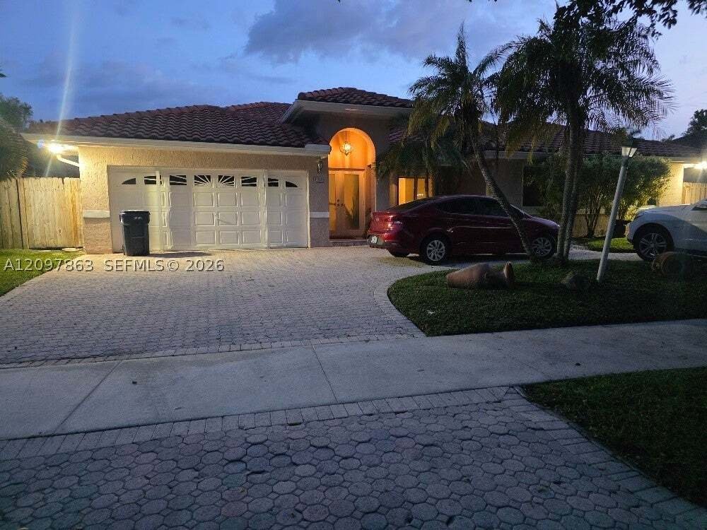 House in Miami, Florida, United States 1 - 19023416