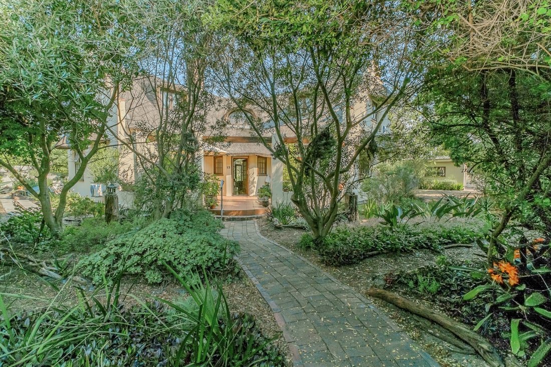 House in Pinelands, Southern Suburbs, Cape Town 2 - 19025403