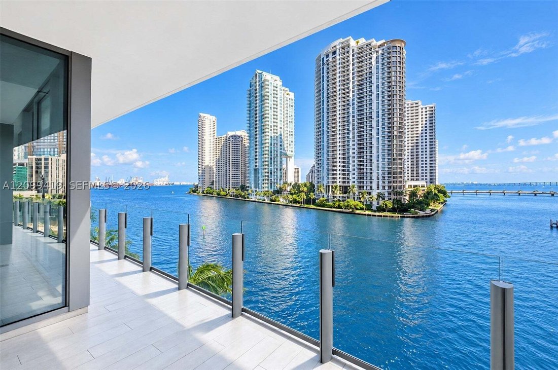 Condo in Miami, Florida, United States 1 - 19020358