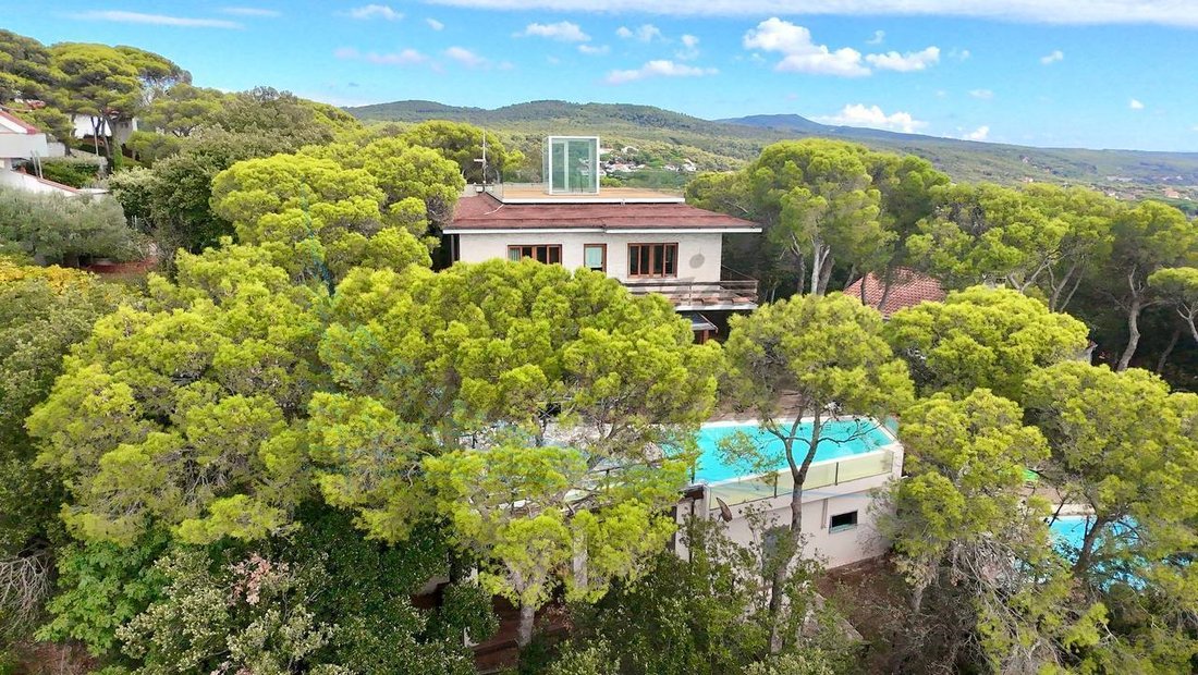 Villa in Livorno, Tuscany, Italy 2 - 19020565