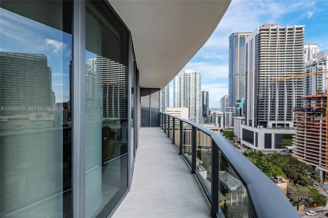 Condo in Miami, Florida, United States 3 - 19025020