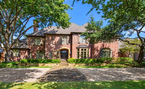 House in Plano, Texas, United States 1