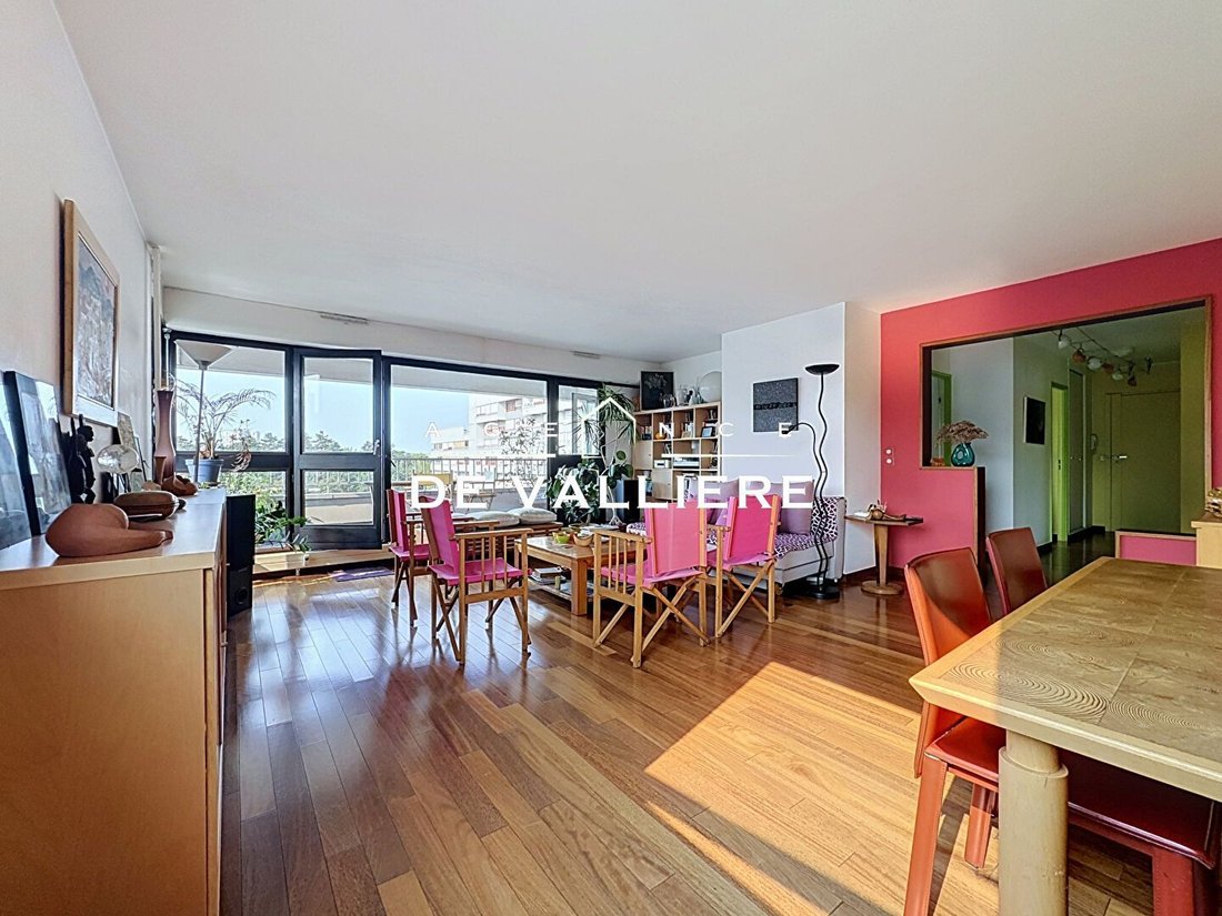 Apartment in Puteaux, Ile-de-France, France 2 - 19032691