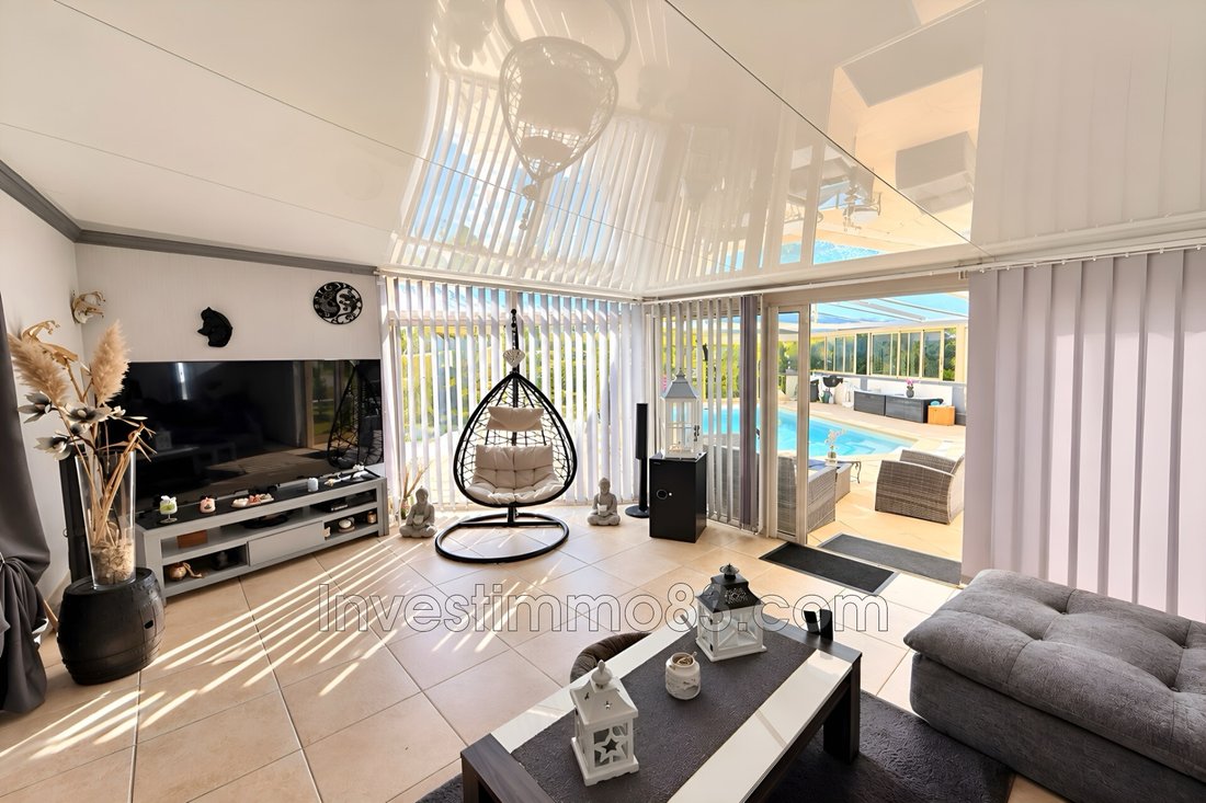 Villa in Tourves, Provence-Alpes-Côte d'Azur, France 5 - 19021406