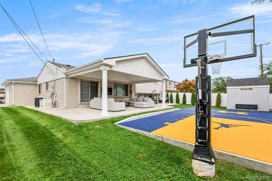 House in Dearborn, Michigan, United States 4 - 19029337