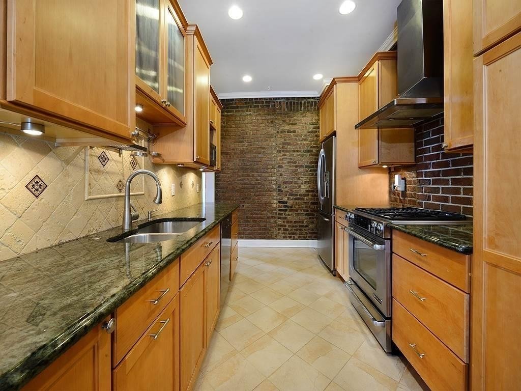 House in Hoboken, New Jersey, United States 4 - 19021313