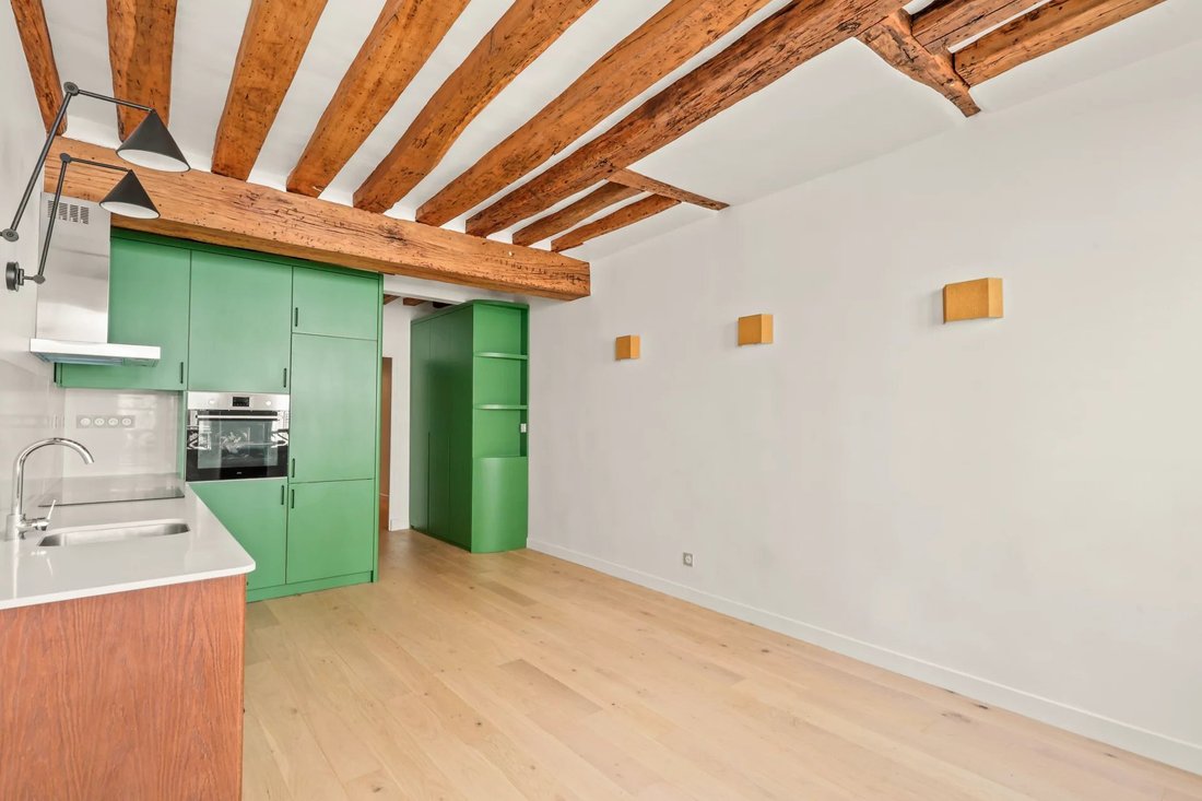 Apartment in Saint Merri, Paris 4e Arrondissement, Paris 4 - 19029981