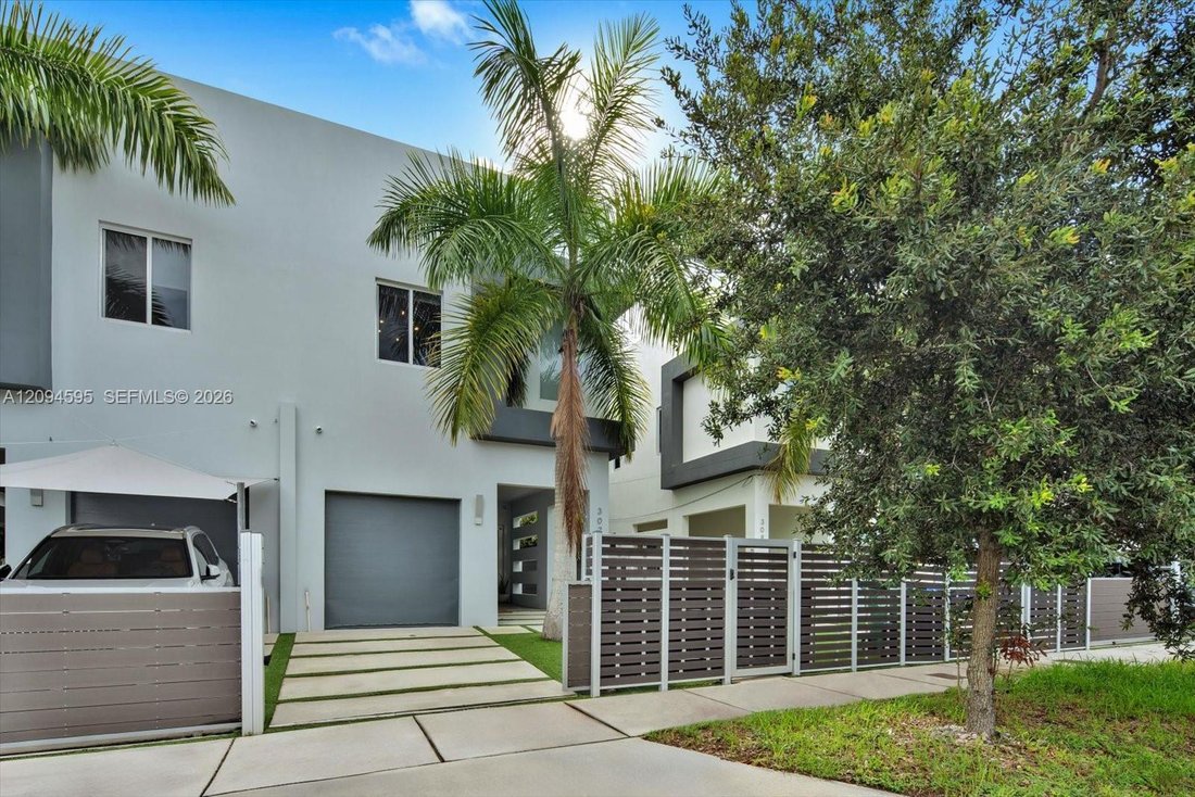 House in Miami, Florida, United States 1 - 19025084