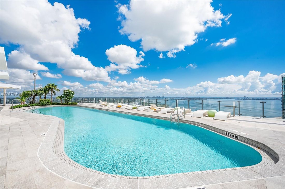 Condo in Miami, Florida, United States 4 - 19025161