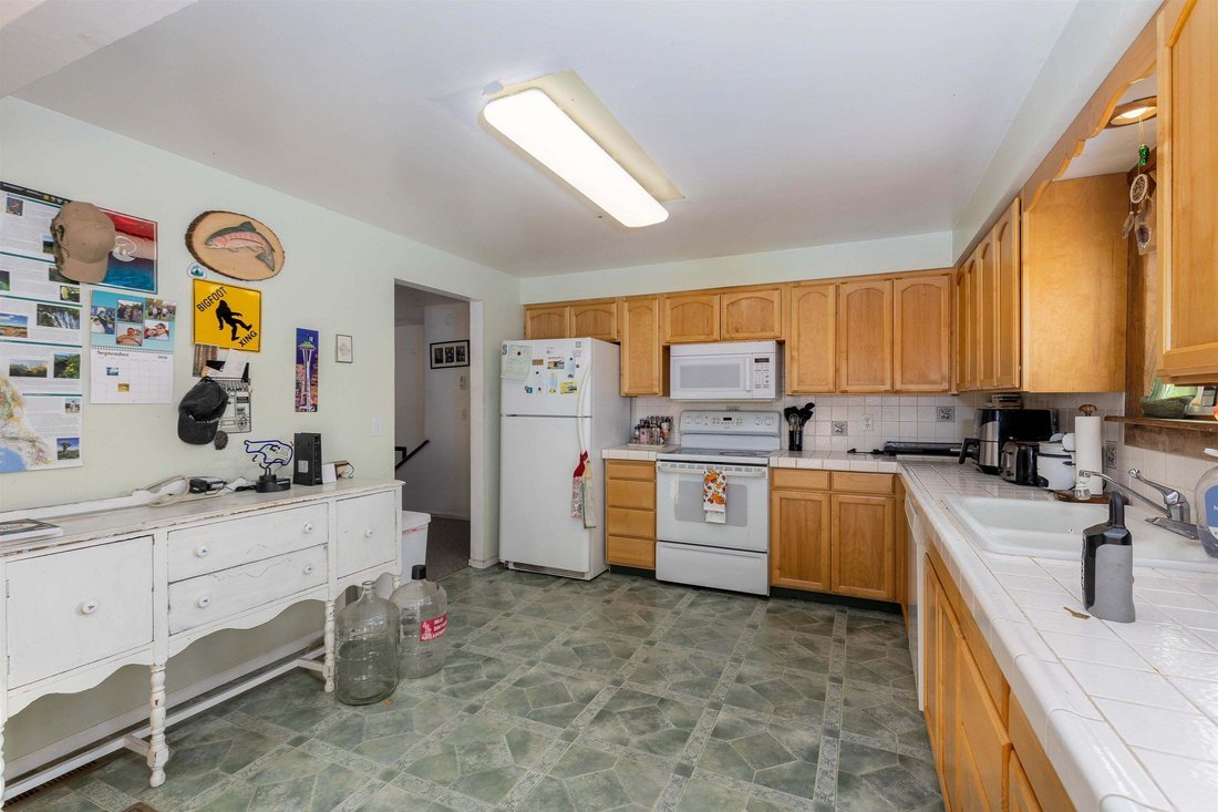 House in Chattaroy, Washington, United States 3 - 19026843