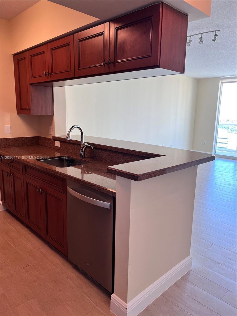 Condo in Fort Lauderdale, Florida, United States 2 - 19024985
