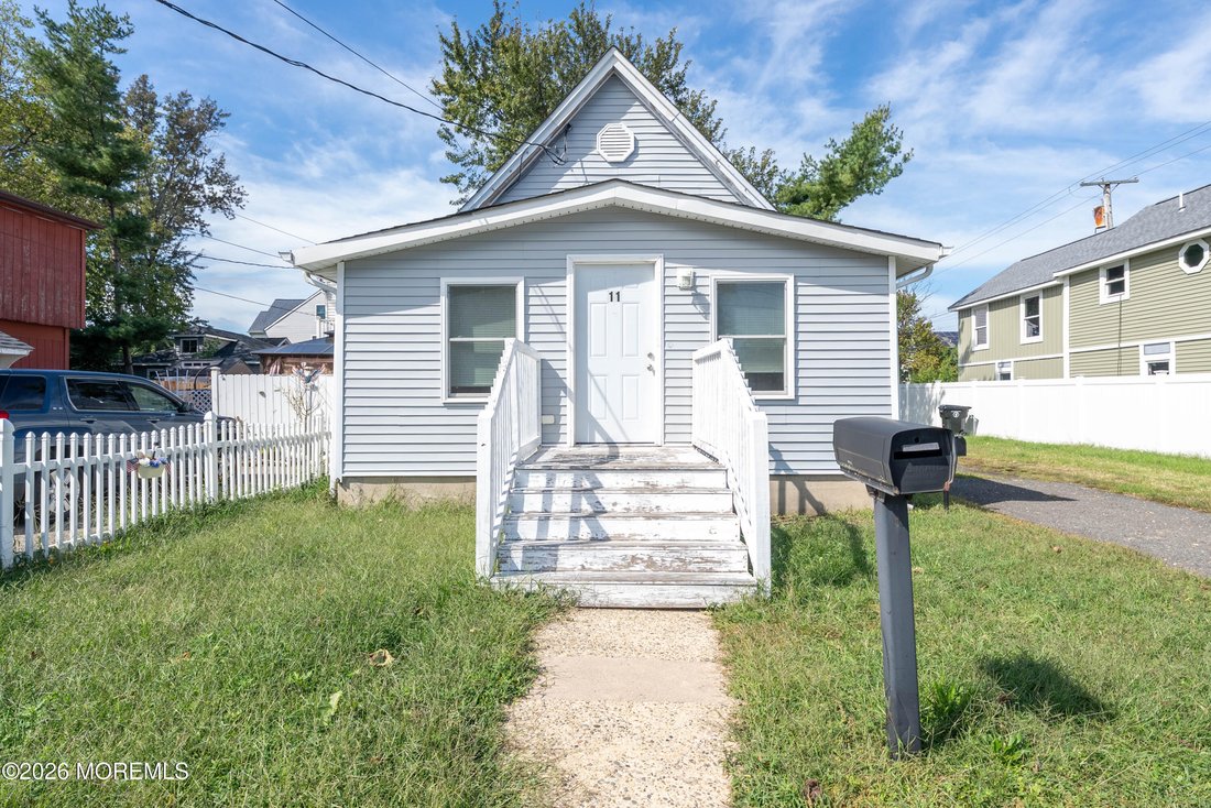 North Middletown, New Jersey, United States 1 - 19024847