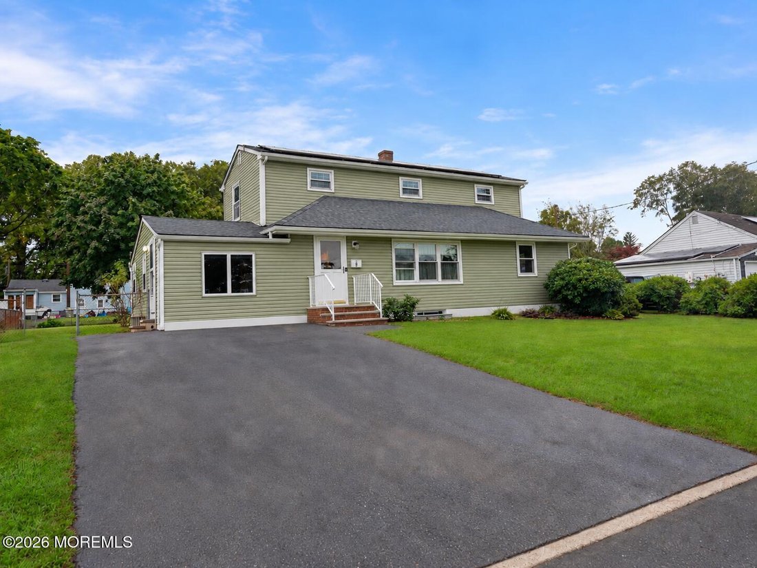 House in North Middletown, New Jersey, United States 2 - 19032419