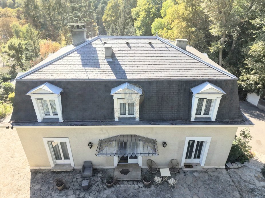 Estate in Charbonnieres-les-Bains, Auvergne-Rhône-Alpes, France 5 - 19021795
