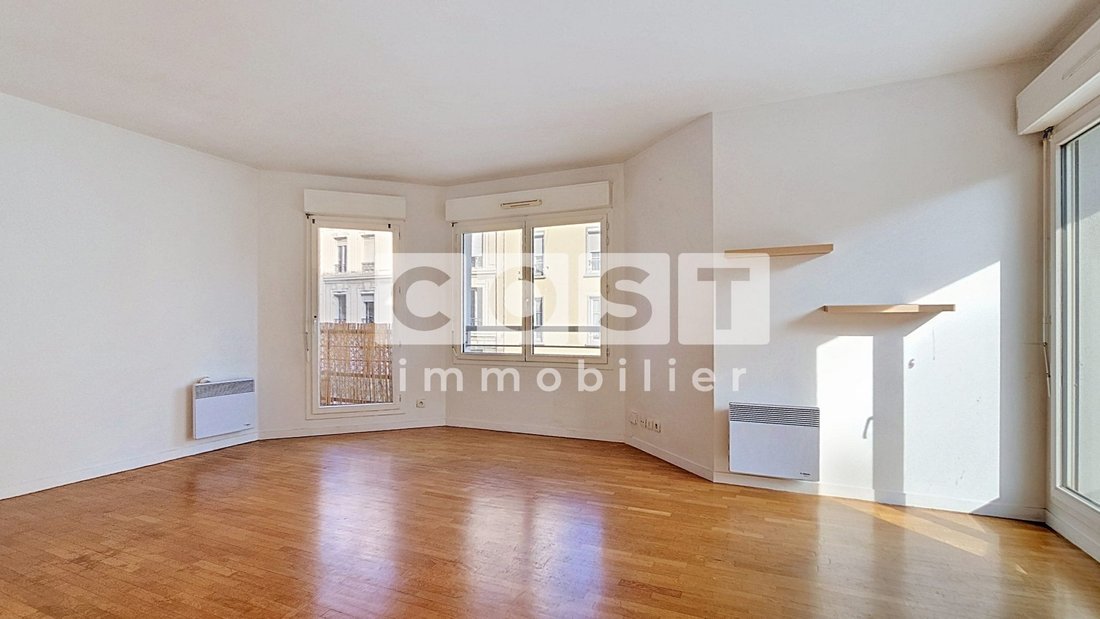 Apartment in Bois-Colombes, Ile-de-France, France 2 - 19032146