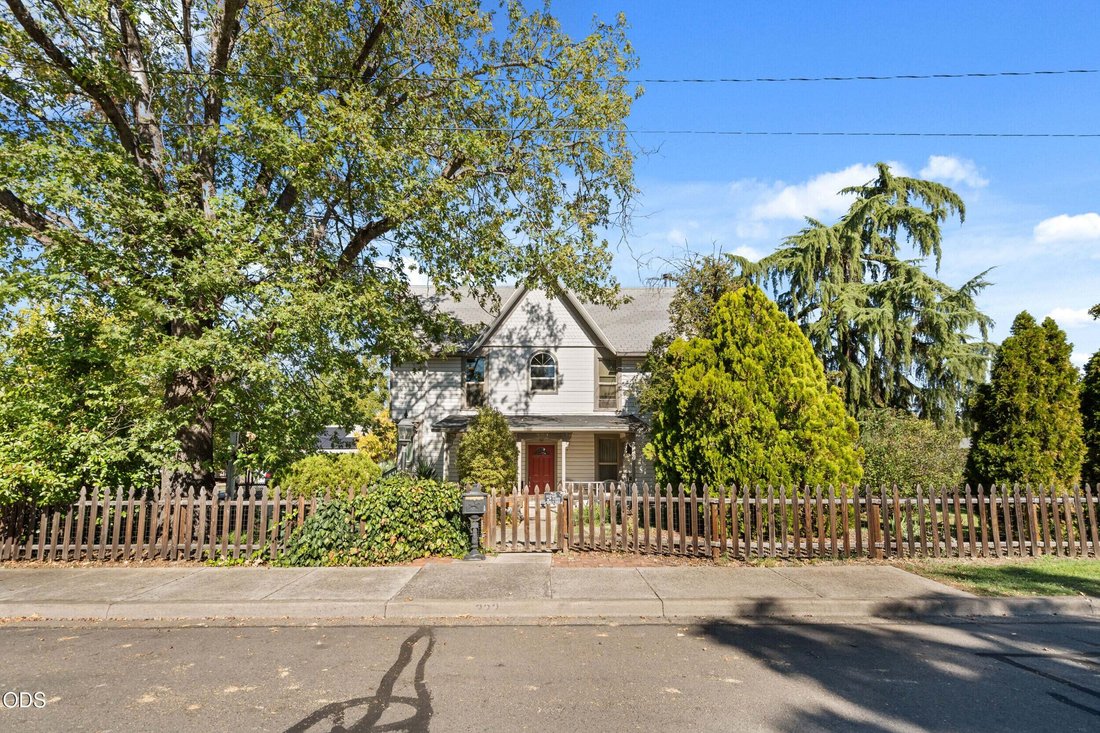 House in Medford, Oregon, United States 2 - 19022966