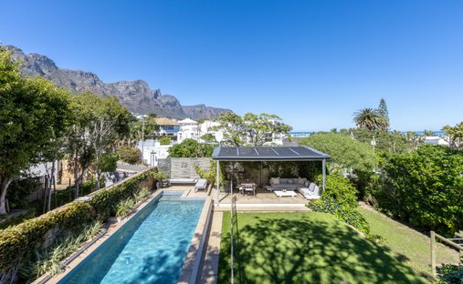 House in Camps Bay, Atlantic Seaboard, Cape Town 1