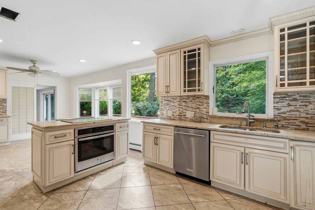 House in Roslyn, New York, United States 5 - 18970821