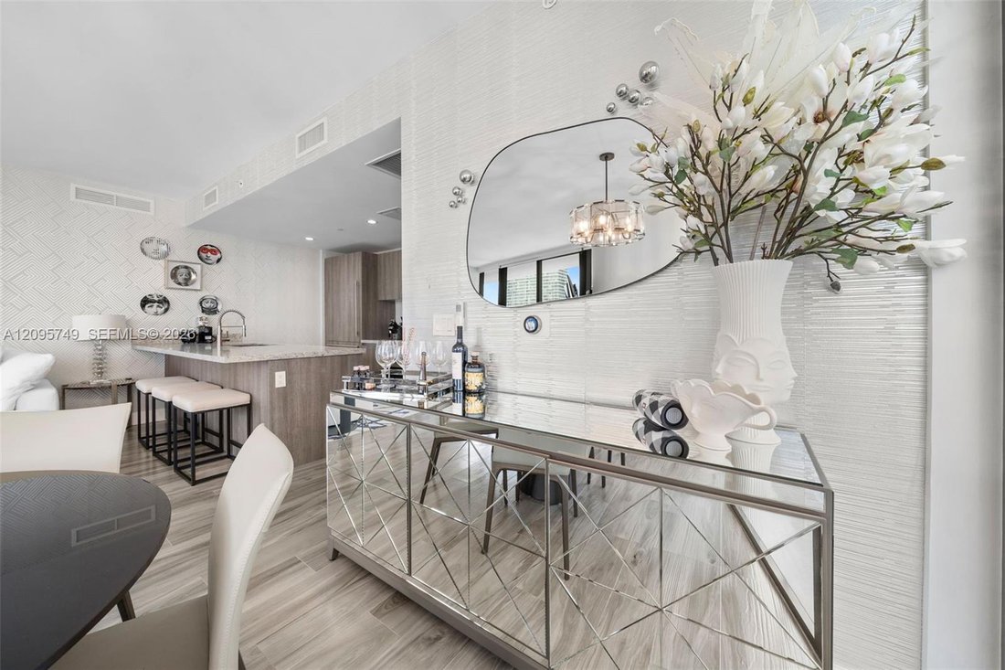 Condo in Miami, Florida, United States 5 - 19024837