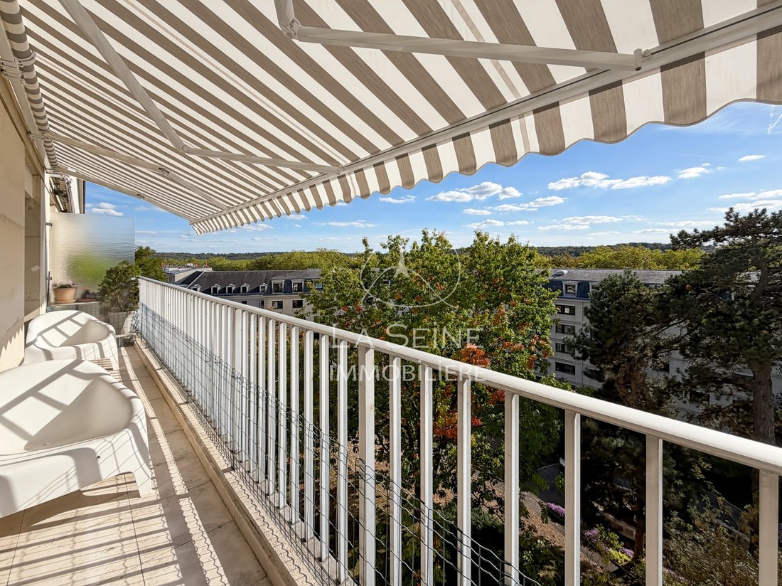 Apartment in Domaine National du Château, Versailles, France 3 - 19026658