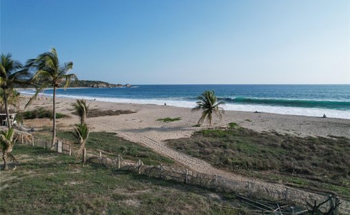 Land in Brisas de Zicatela, Oaxaca, Mexico 1