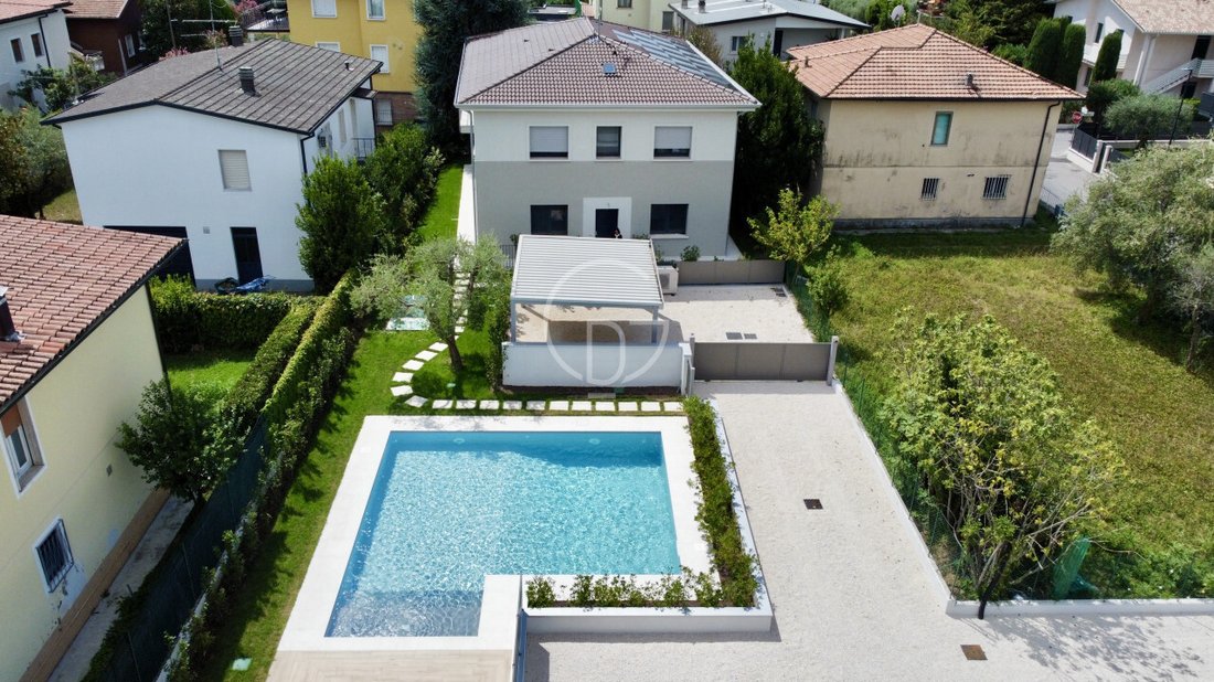House in Hill Zone, Padenghe sul Garda, Lombardy 1 - 19025595