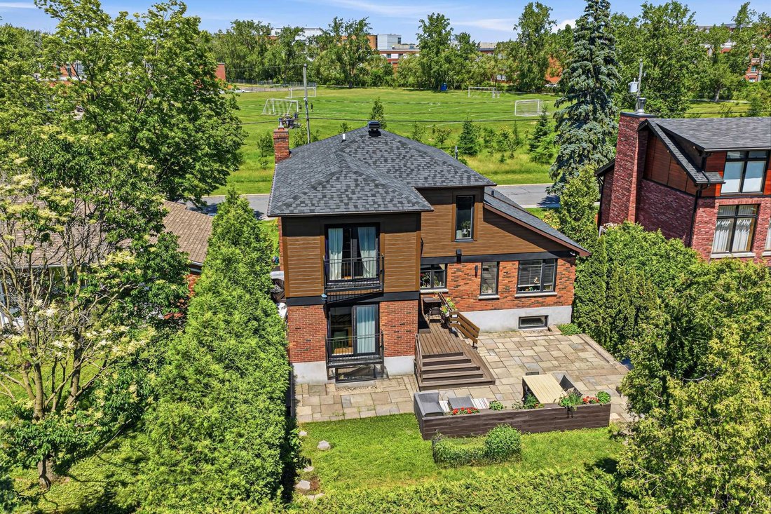 House in Saint-Lambert, Quebec, Canada 2 - 19025238