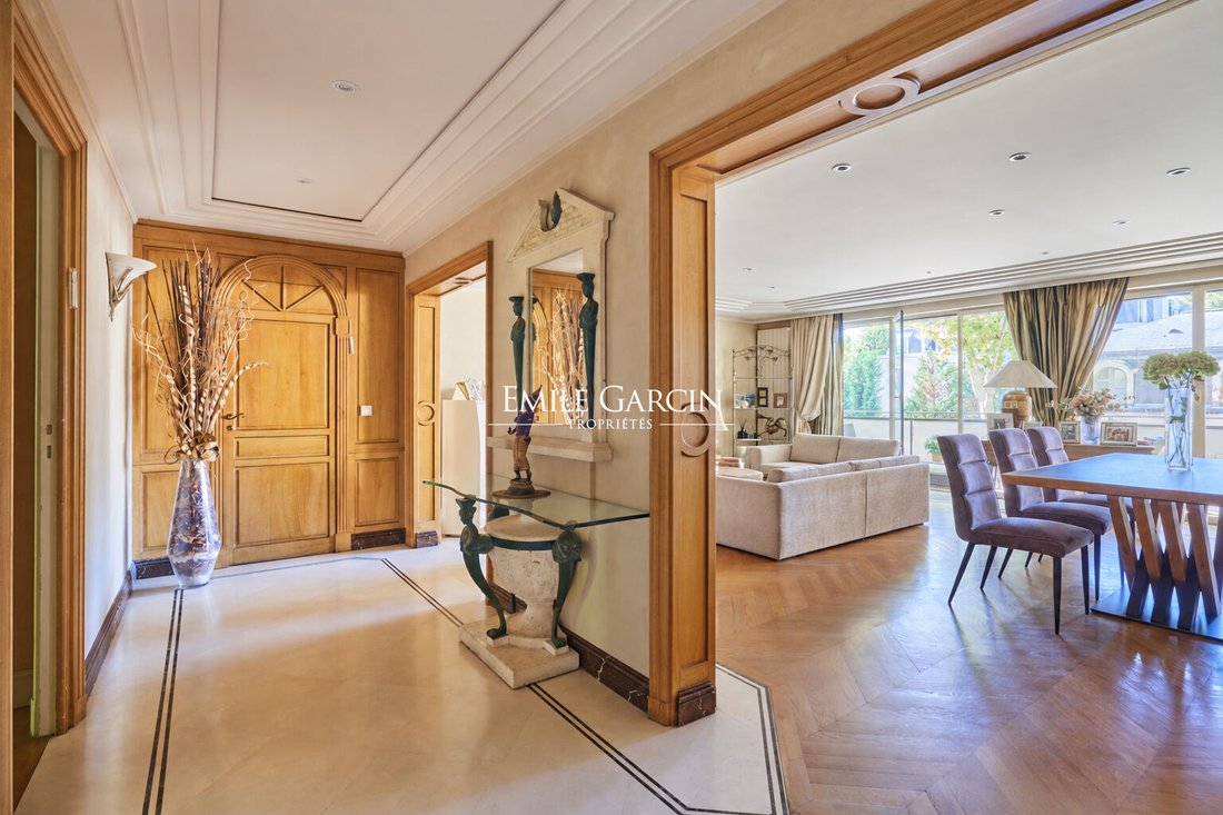 Apartment in La Plaine des Sablons, Neuilly-sur-Seine, France 1 - 18989827