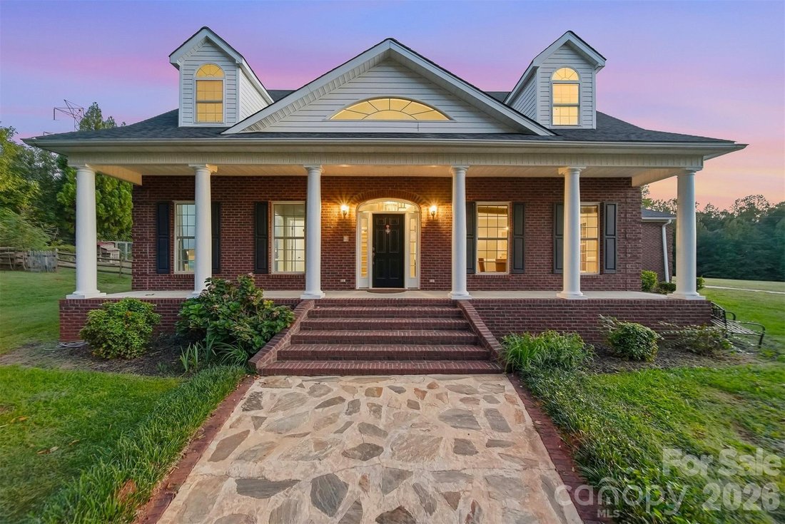 House in Mooresville, North Carolina, United States 2 - 19028048