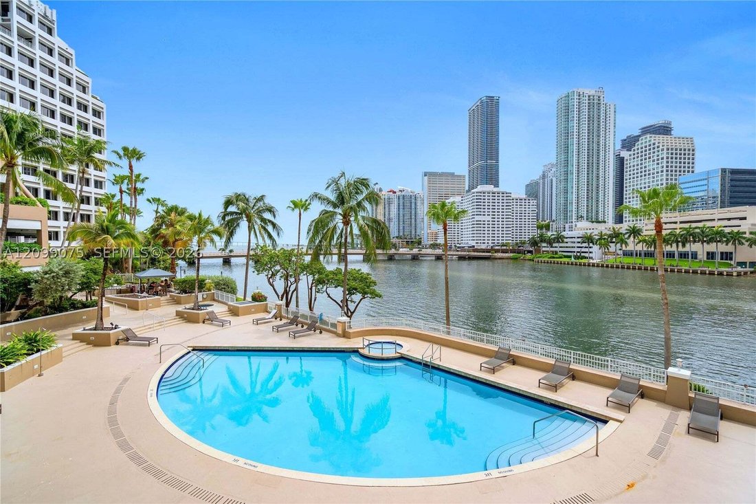 Condo in Miami, Florida, United States 5 - 19020362