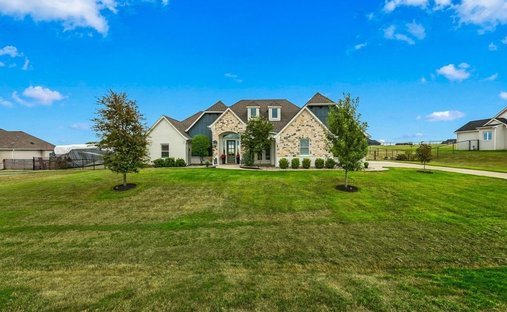 House in Springtown, Texas, United States 1