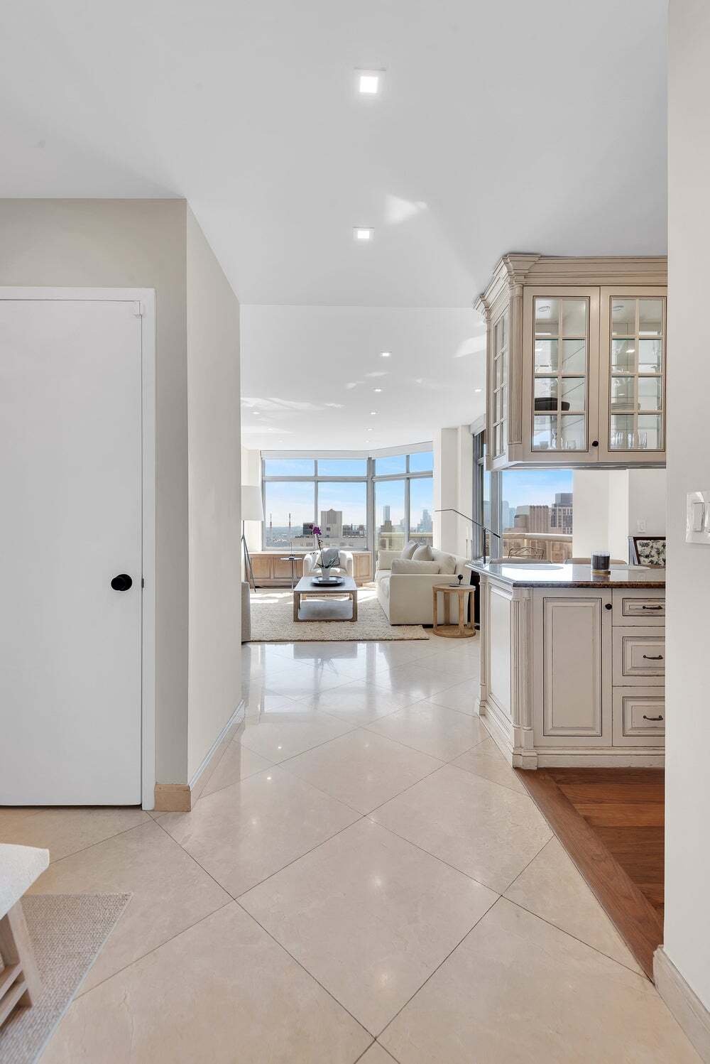 Condo in New York, New York, United States 3 - 19027782
