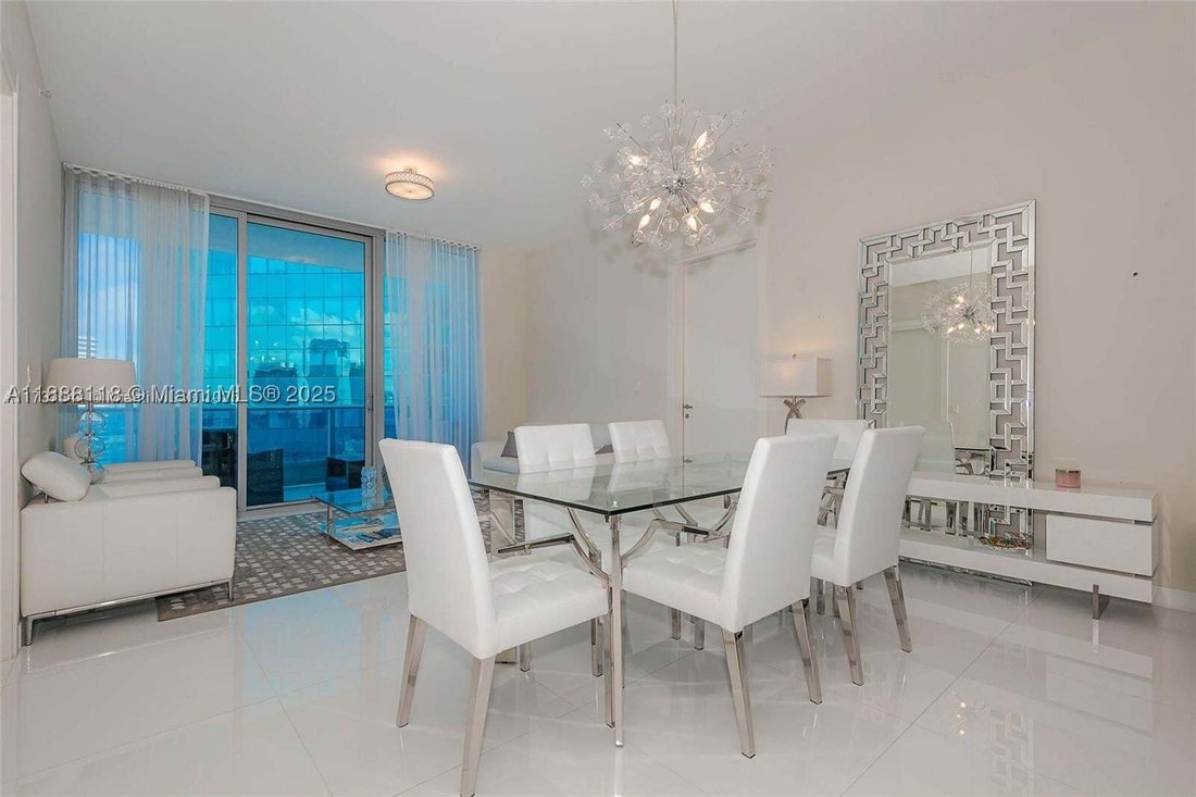 Condo in Miami, Florida, United States 4 - 16714710