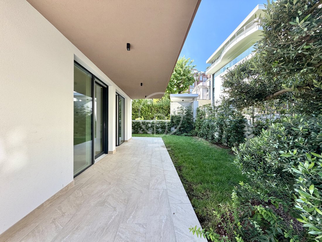 Apartment in Desenzano Centro, Desenzano del Garda, Lombardy 4 - 19025566