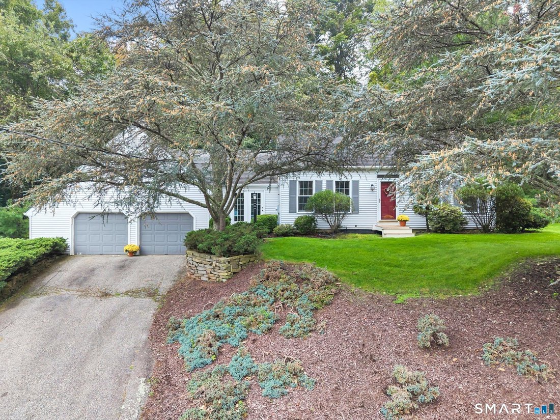House in Wallingford, Connecticut, United States 1 - 19027719