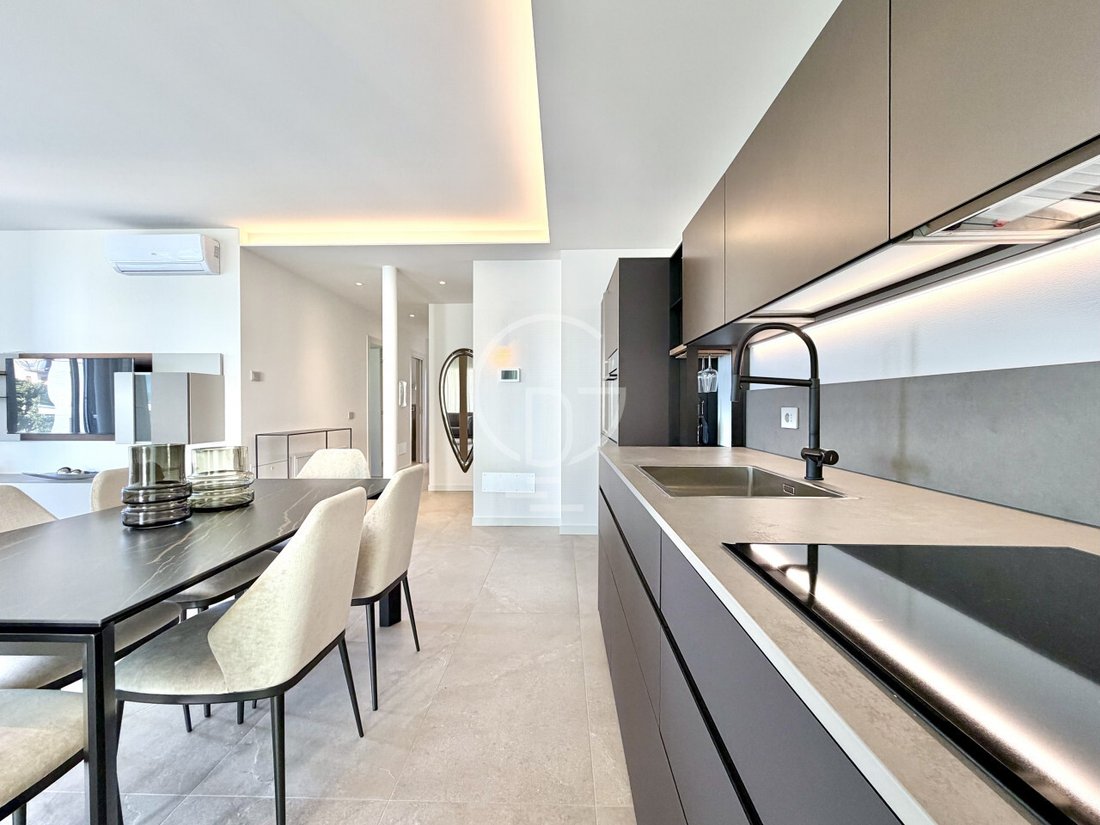 Penthouse in Desenzano Centro, Desenzano del Garda, Lombardy 5 - 19025541