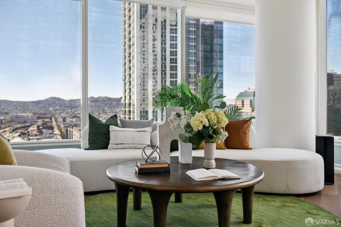 Condo in San Francisco, California, United States 4 - 19026952