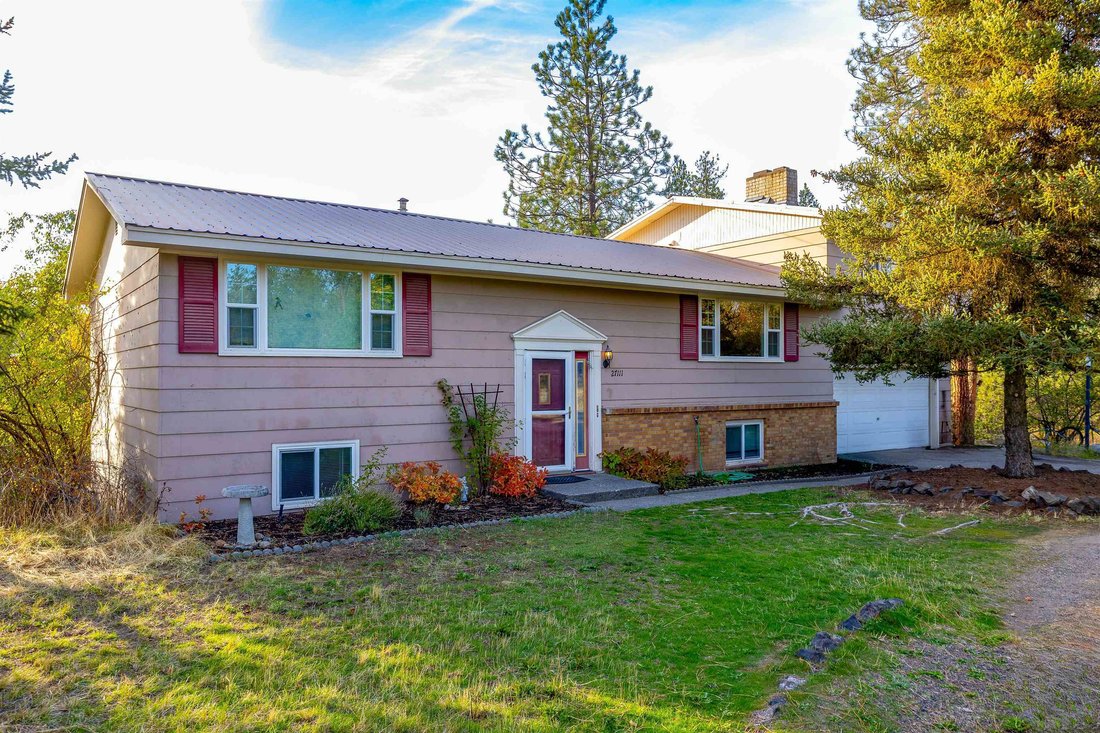 House in Chattaroy, Washington, United States 1 - 19026843