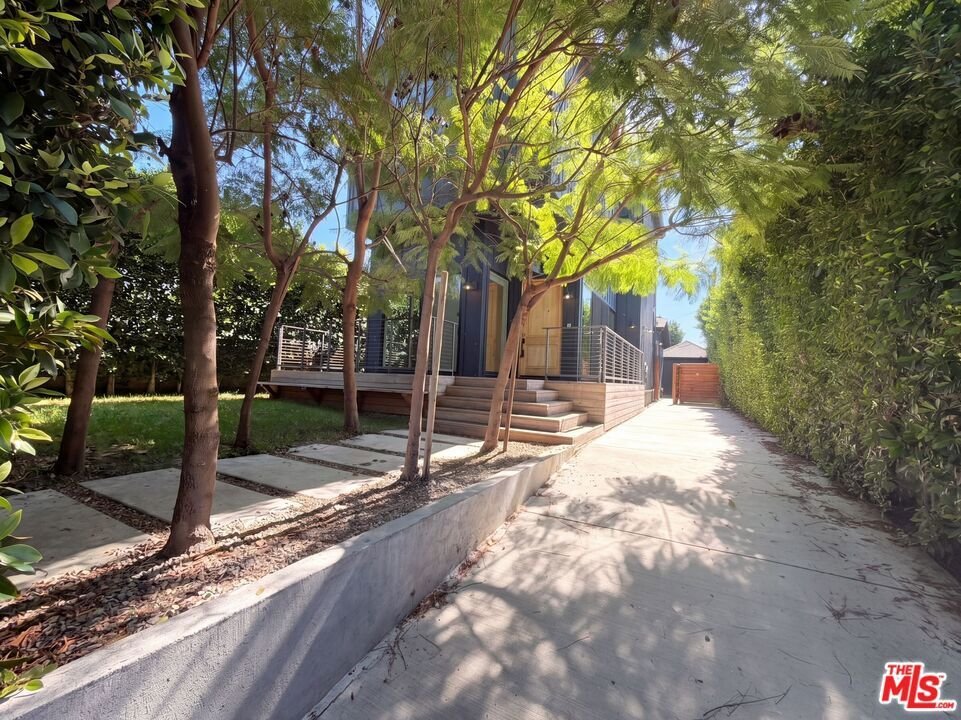 House in Los Angeles, California, United States 1 - 19023165