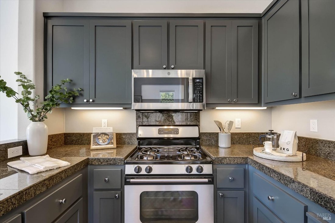 Condo in San Rafael, California, United States 5 - 19025213