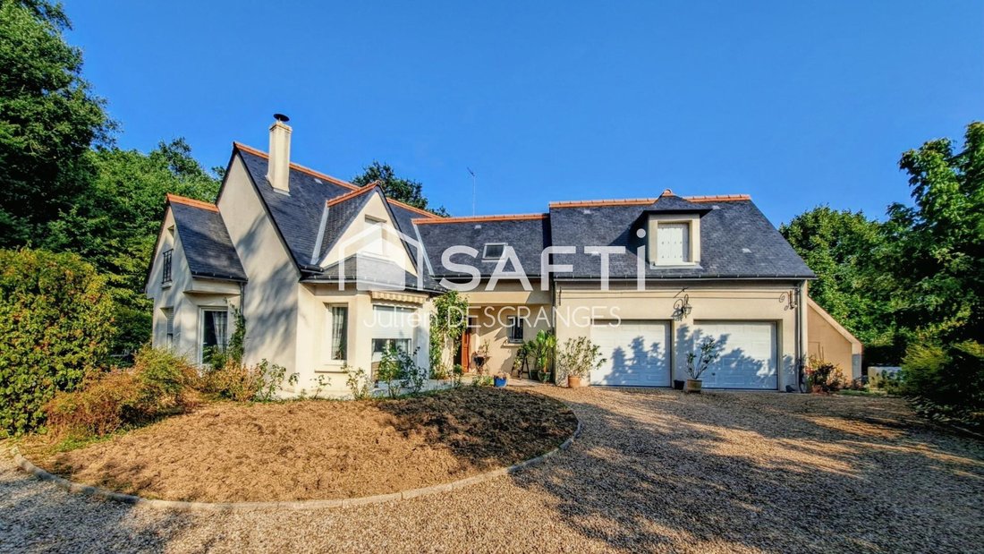 House in Saint-Avertin, Centre-Val de Loire, France 1 - 19028603