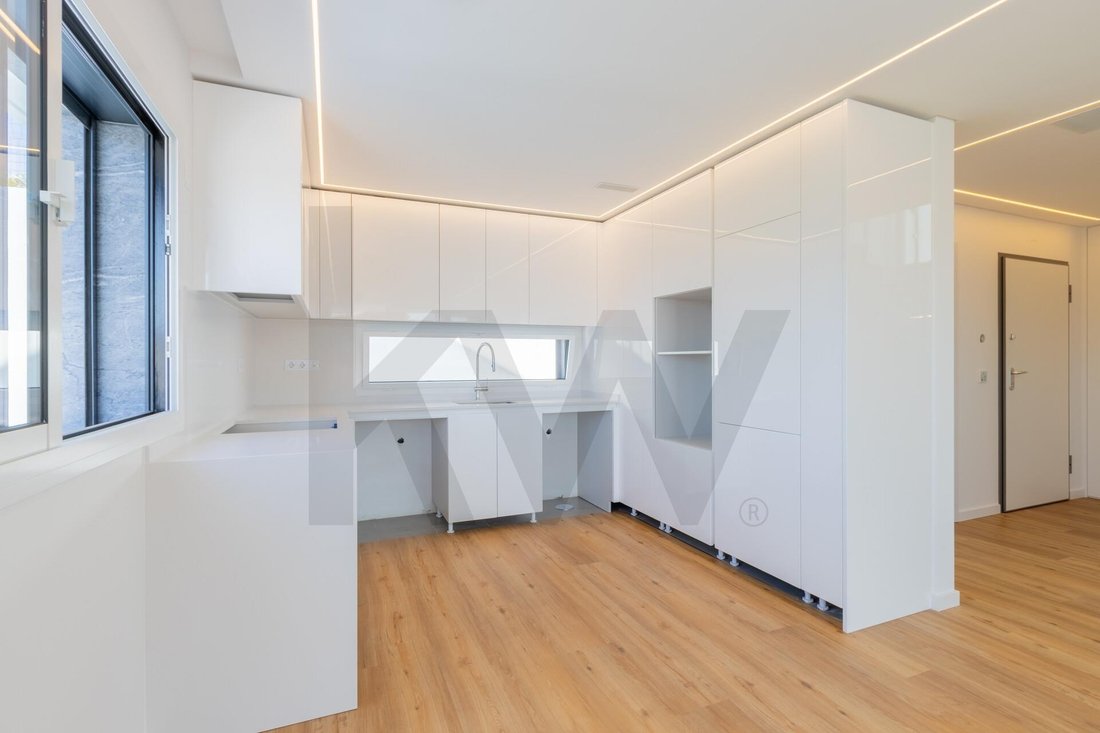 Townhouse in Alcabideche, Lisbon, Portugal 3 - 19027894