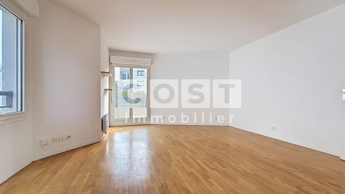 Apartment in Bois-Colombes, Ile-de-France, France 4 - 19032146
