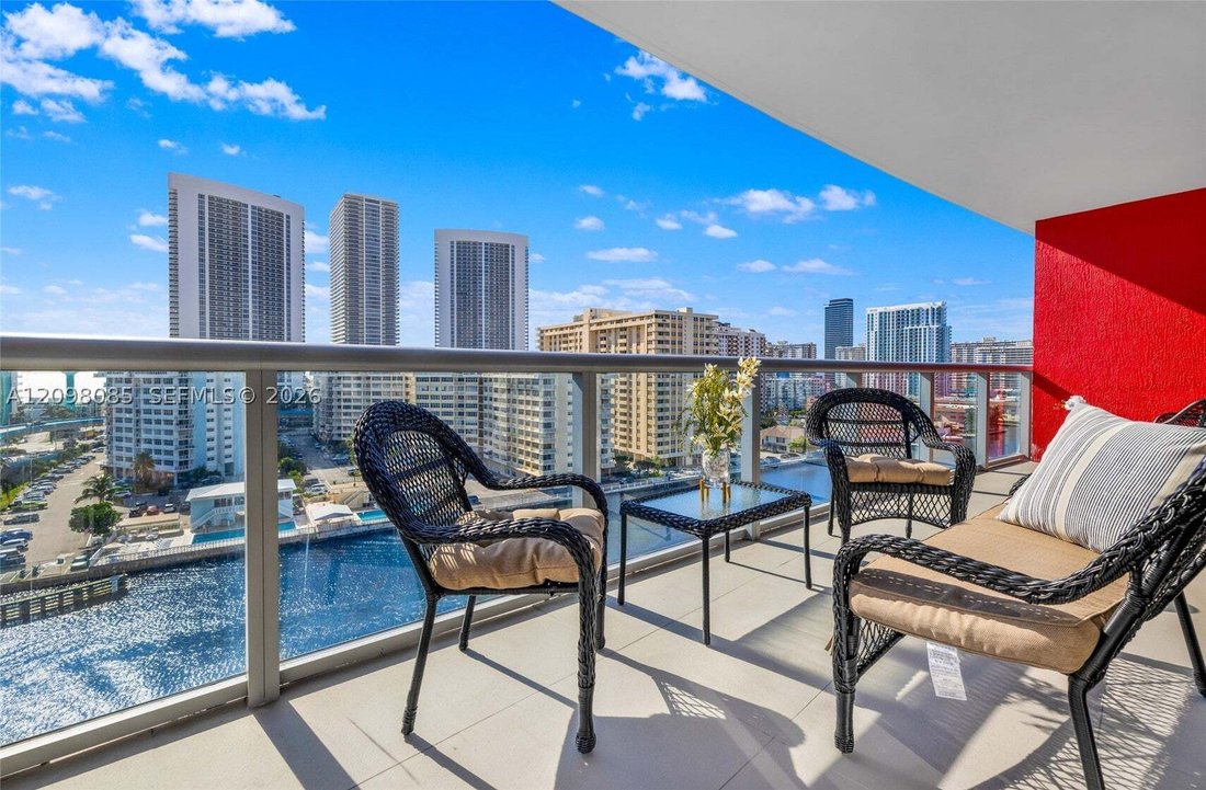 Condo in Hallandale Beach, Florida, United States 3 - 19023362